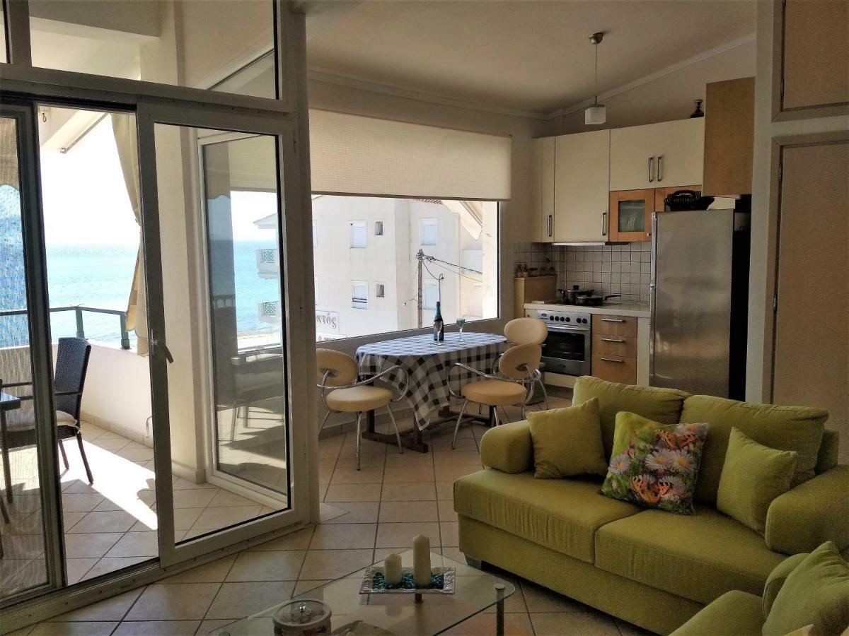 Luxury Sea View Appartement Ofrínion Buitenkant foto